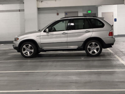 2005 BMW X5 4.4i