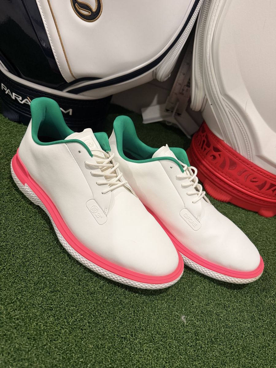 G/Fore Gallivan2r Contrast Spikeless Golf Shoes Snow/Knockout Pink US 9.5