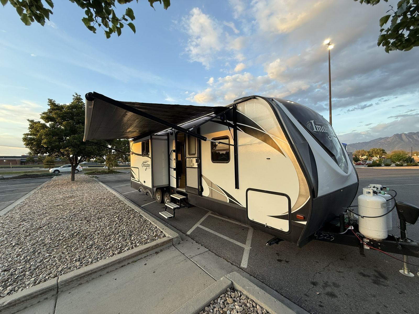 2018 Grand Design Imagine 2670MK