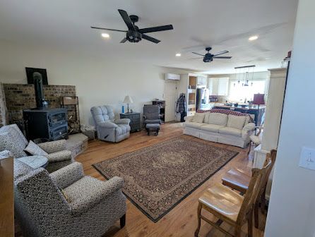 Main image 13