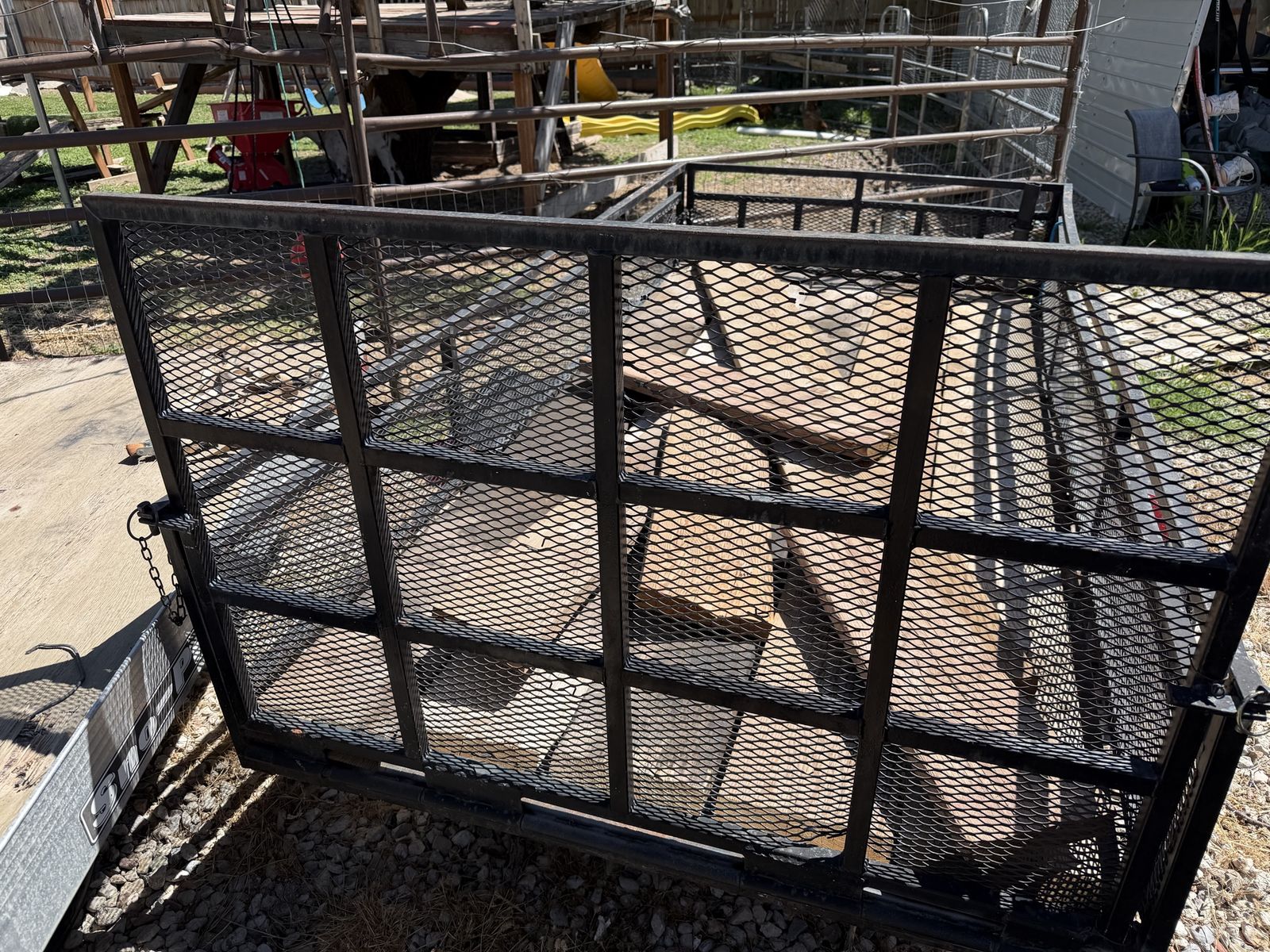 Utility trailer 4’x8’ with gate