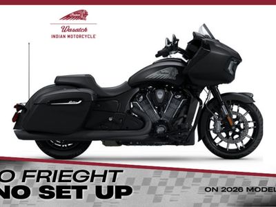 2025 Indian Motorcycle® Chieftain® Dark Horse® w/PowerBand Audio Black Smoke