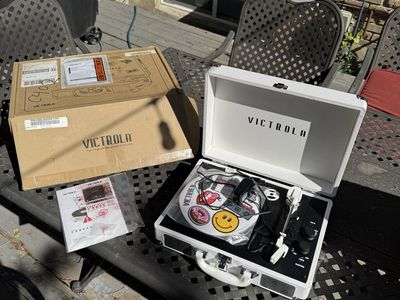 Victrola The Canvas Briefcase Turntable - White, Built-in Speakers