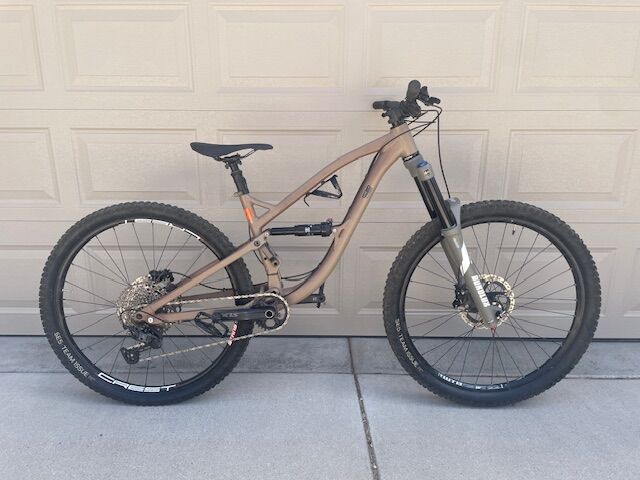Guerrilla Gravity Megatrail 29er (S/M)