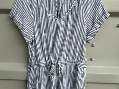 Universal Thread Women's Striped Short Sleeve Romper Size Medium