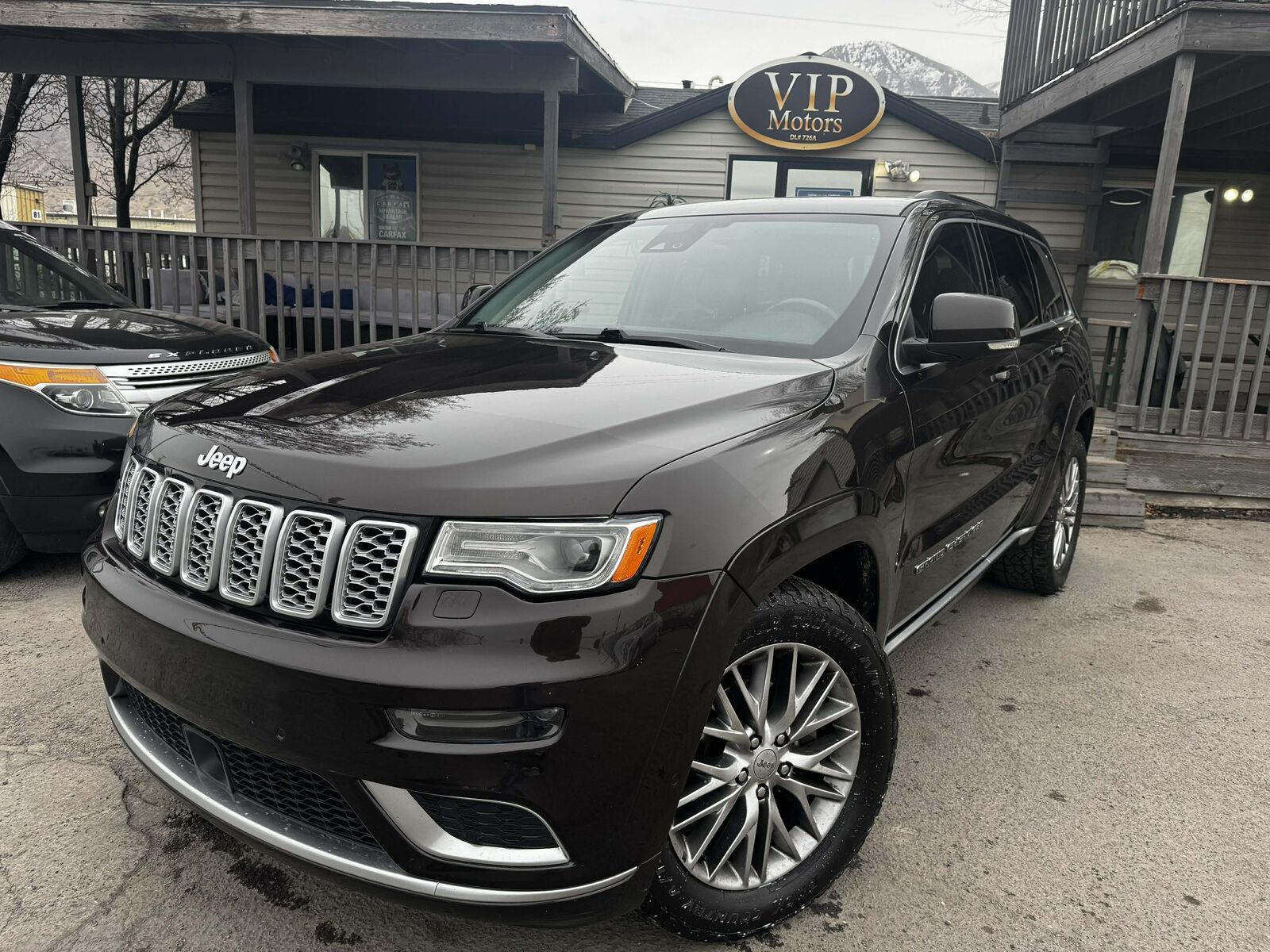 2017 JEEP GRAND CHEROKEE Summit