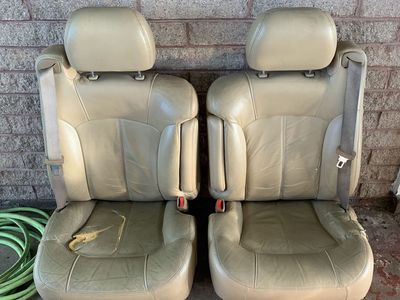 GMT800 Yukon Tahoe Suburban front seats *pair*