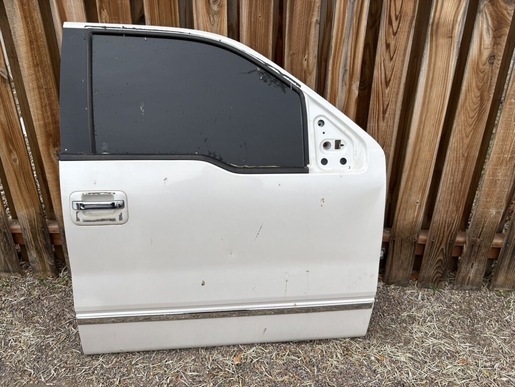 F150 Platinum Passenger Front Door White 2000-2014
