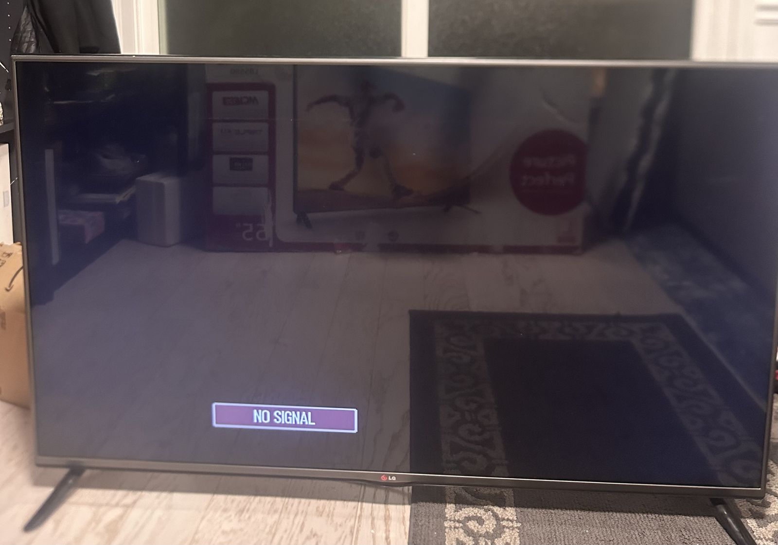 55" LG 1080 LED HDTV Non Smart