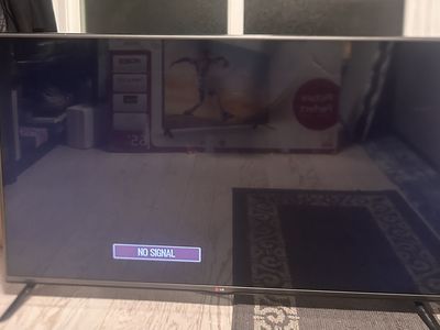 55" LG 1080 LED HDTV Non Smart