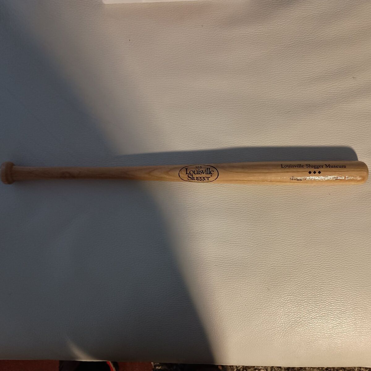 Louis ville slugger bat