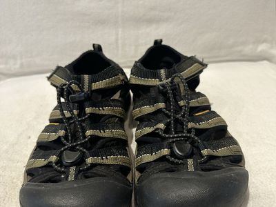 Keen youth, size 6, black and khaki waterproof, hiking sandals