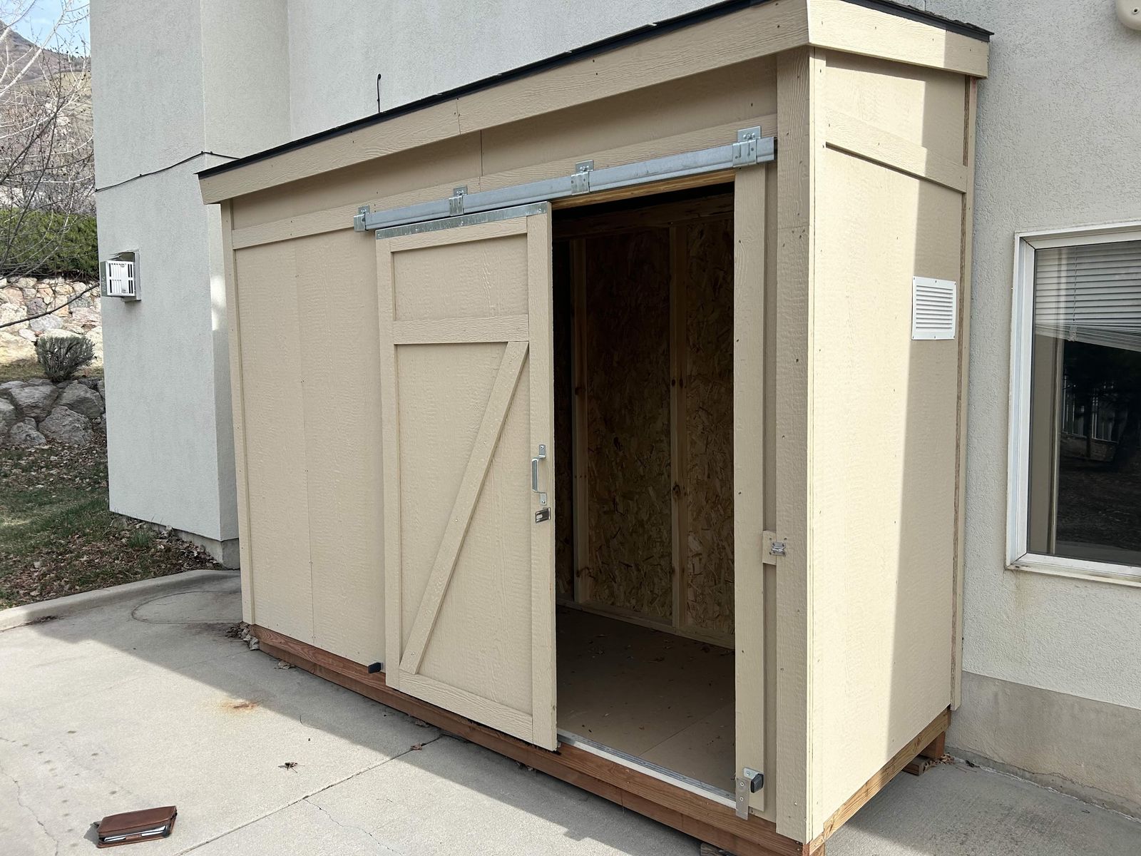 Storage Shed - great condition - 10ft x 4ft - MSRP $3500