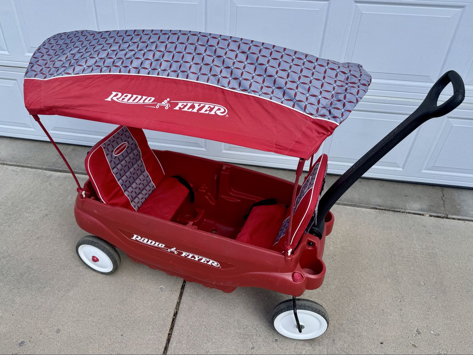 Radio Flyer Wagon with removable Sunshade