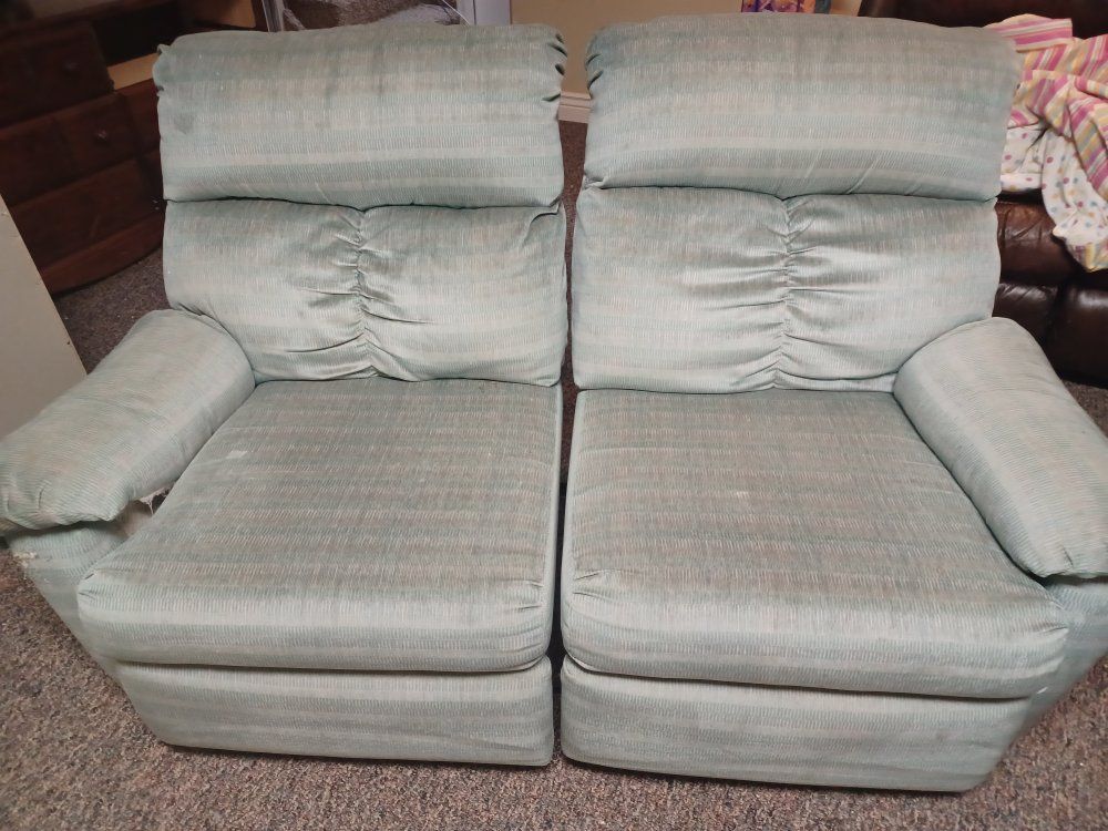 dual reclining loveseat
