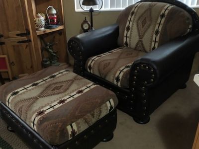 ACCENT CHAIR AND OTTOMAN