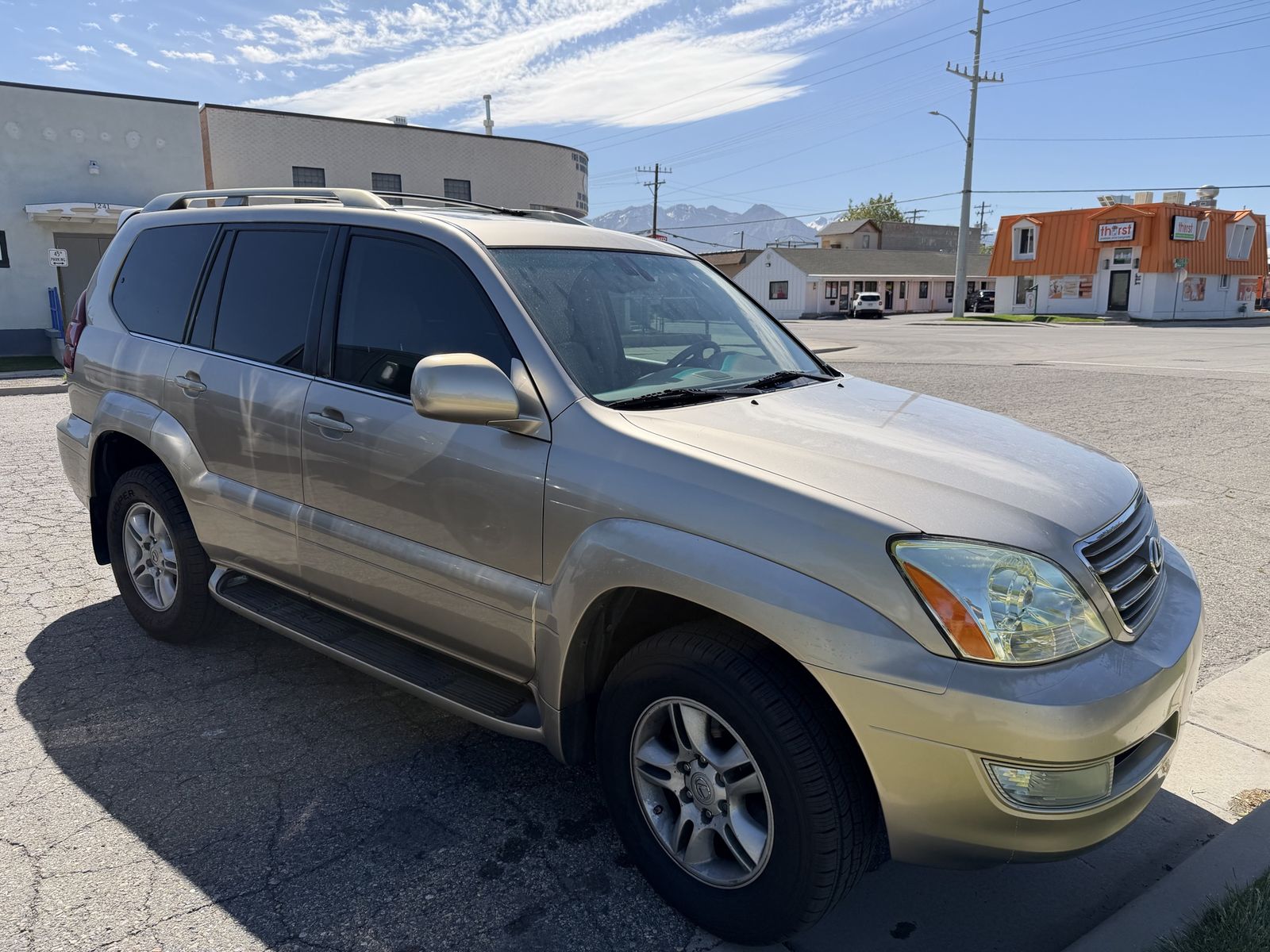 2005 Lexus GX Base