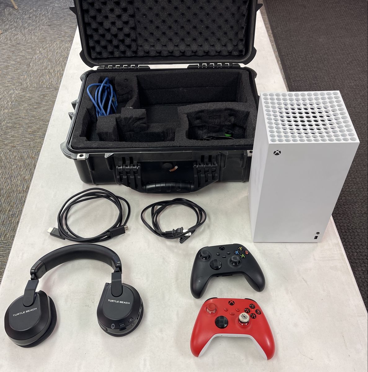 Microsoft Xbox Series X All-Digital 1TB White Console Bundle with Hard Travel Case, 2 Controllers, Turtle Beach Headset