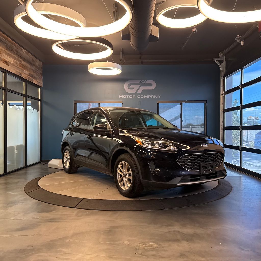 2021 Ford Escape SE