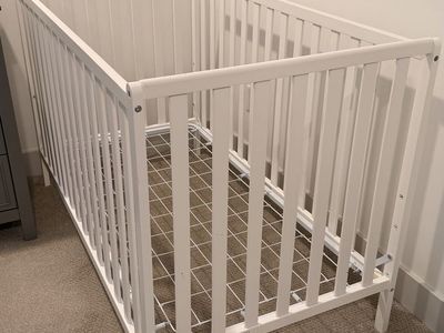 Delta Children Crib - Bianca White