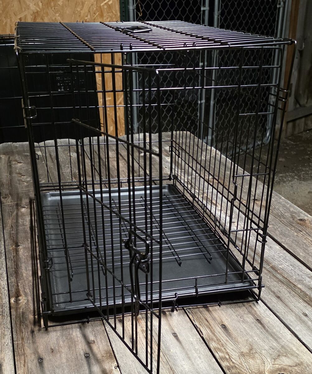 Pet Kennel Crate Medium Size Handle Brand New Partition