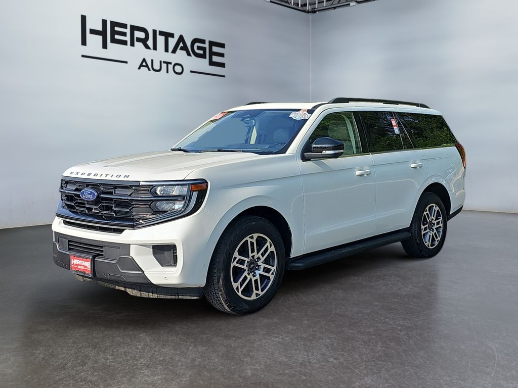 2025 Ford Expedition Active