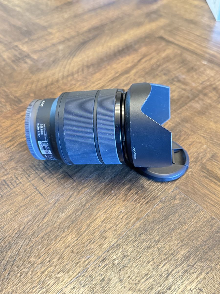 Sony FE 28-70mm f/3.5-5.6 OSS Zoom Lens (SEL2870)