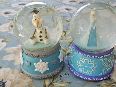 Olaf and Elsa musical snowglobes