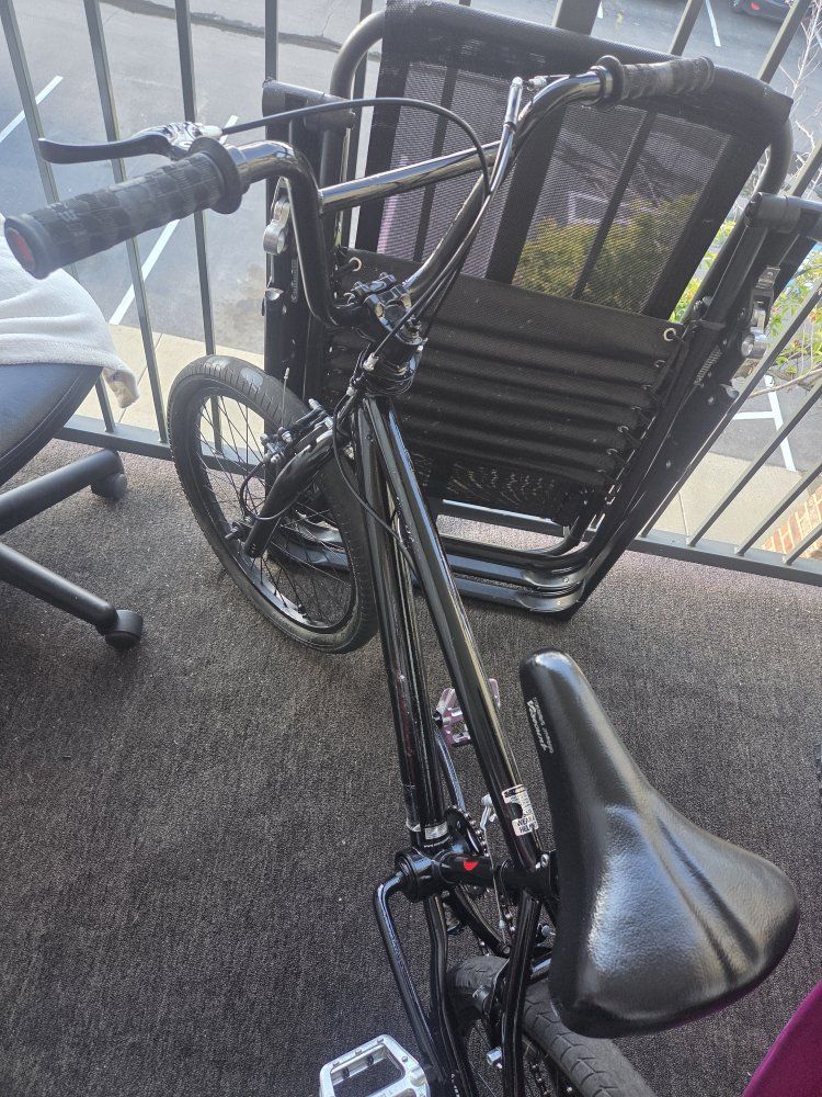 Mongoose 20" BMX Bike with 360° Gyro Rotor - Great Condition!