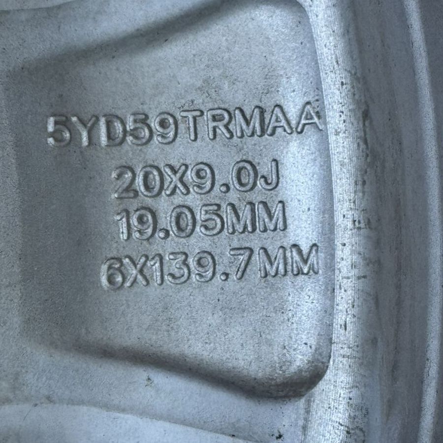 Main image 3