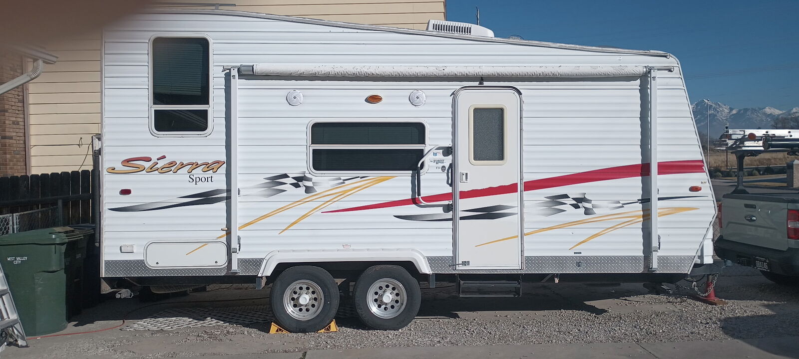 2006 Toy Hauler, Sierra Forest River