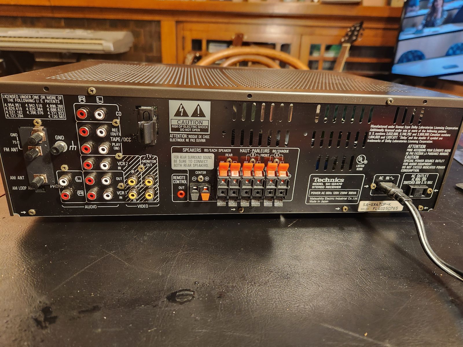 Modern old school Technics receiver Model SA-GX470, Surround Sounds 7.1, 230 Watts, Can connect a classic turntable, AWESOME!
