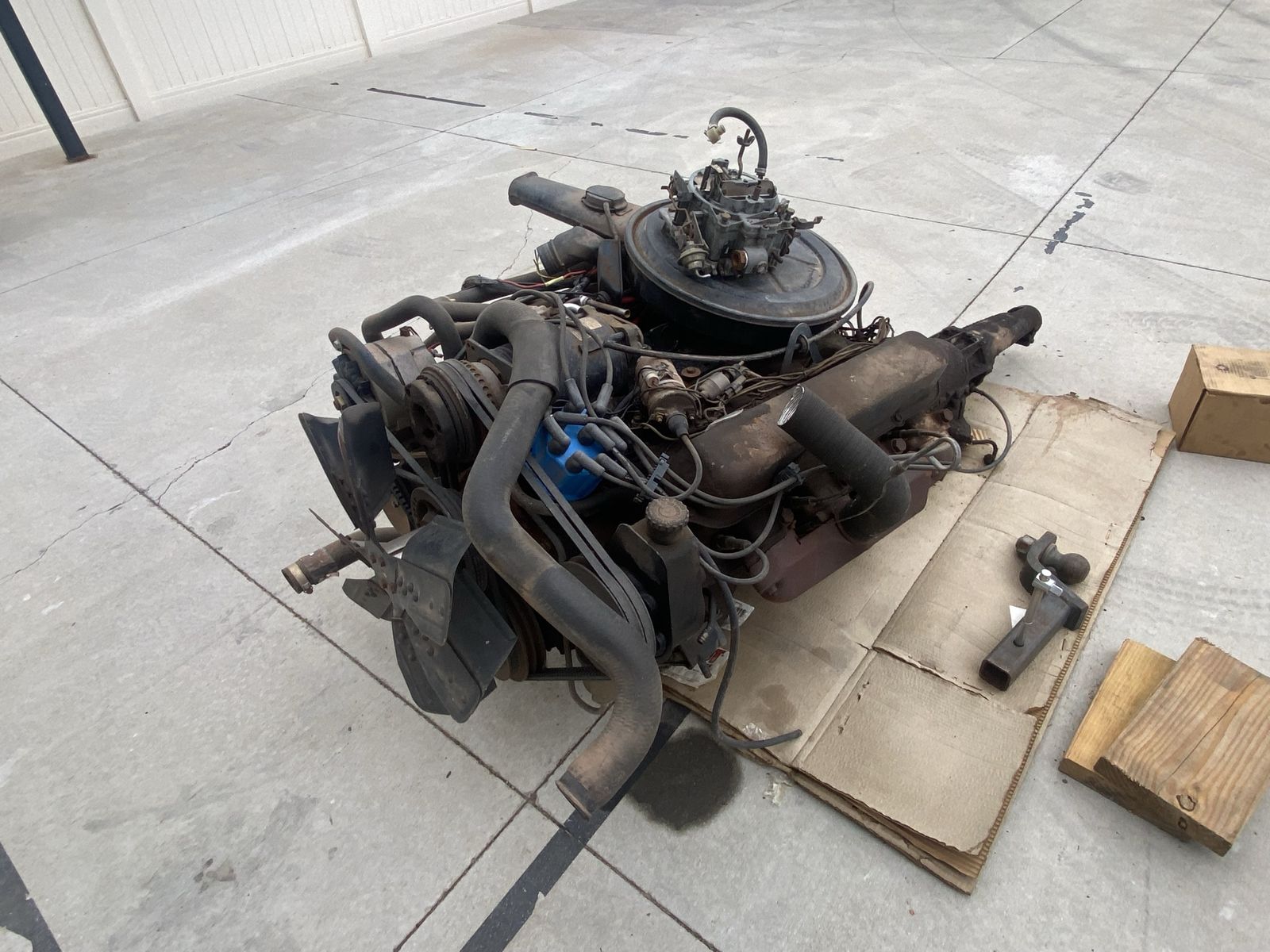 Cadillac 472 V8 Engine Assembly with Automatic Transmission