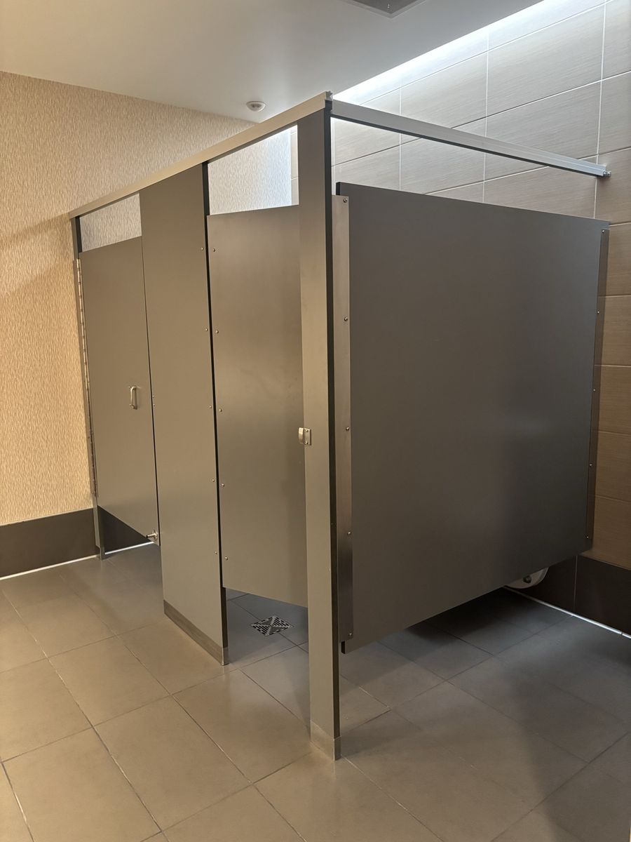 Commercial Restroom Partition Stalls 