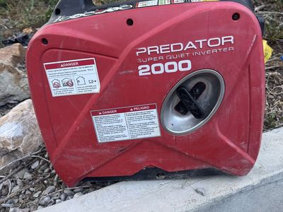 Predator 2000 Super Quiet Inverter Generator Portable Outdoor Power 2000W Red