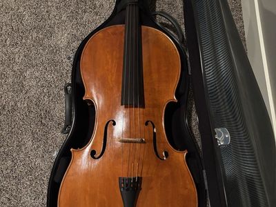 Full sized cello