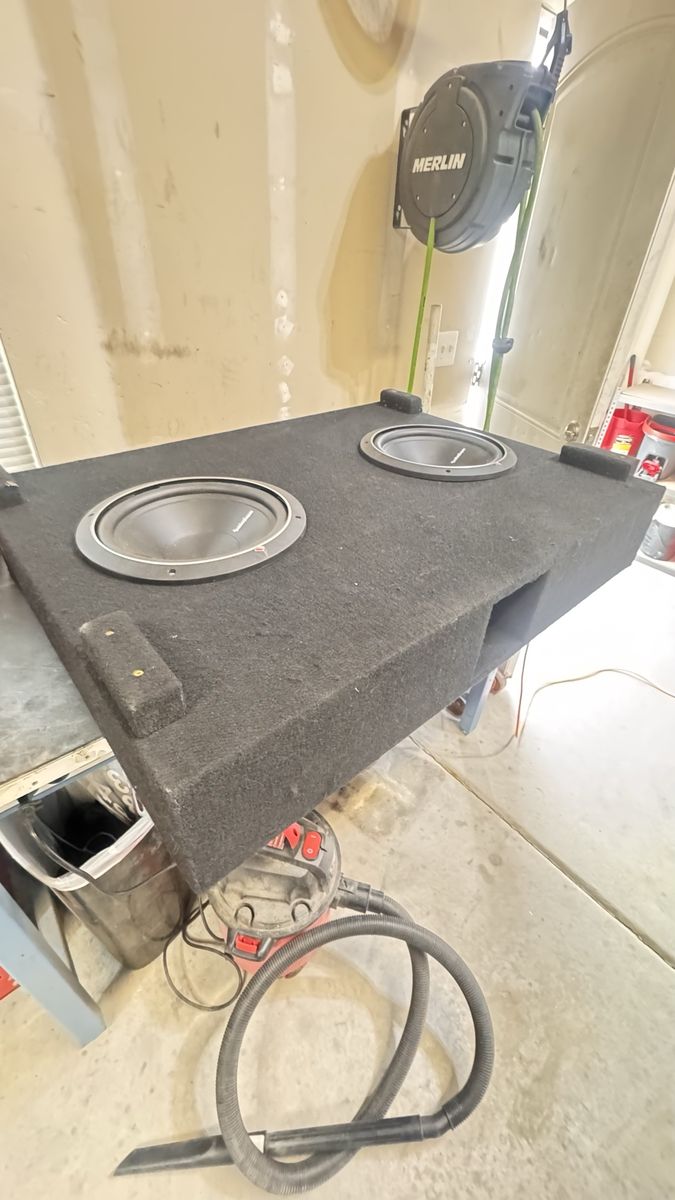 Rockford Fosgate Dual Subwoofer Enclosure Box