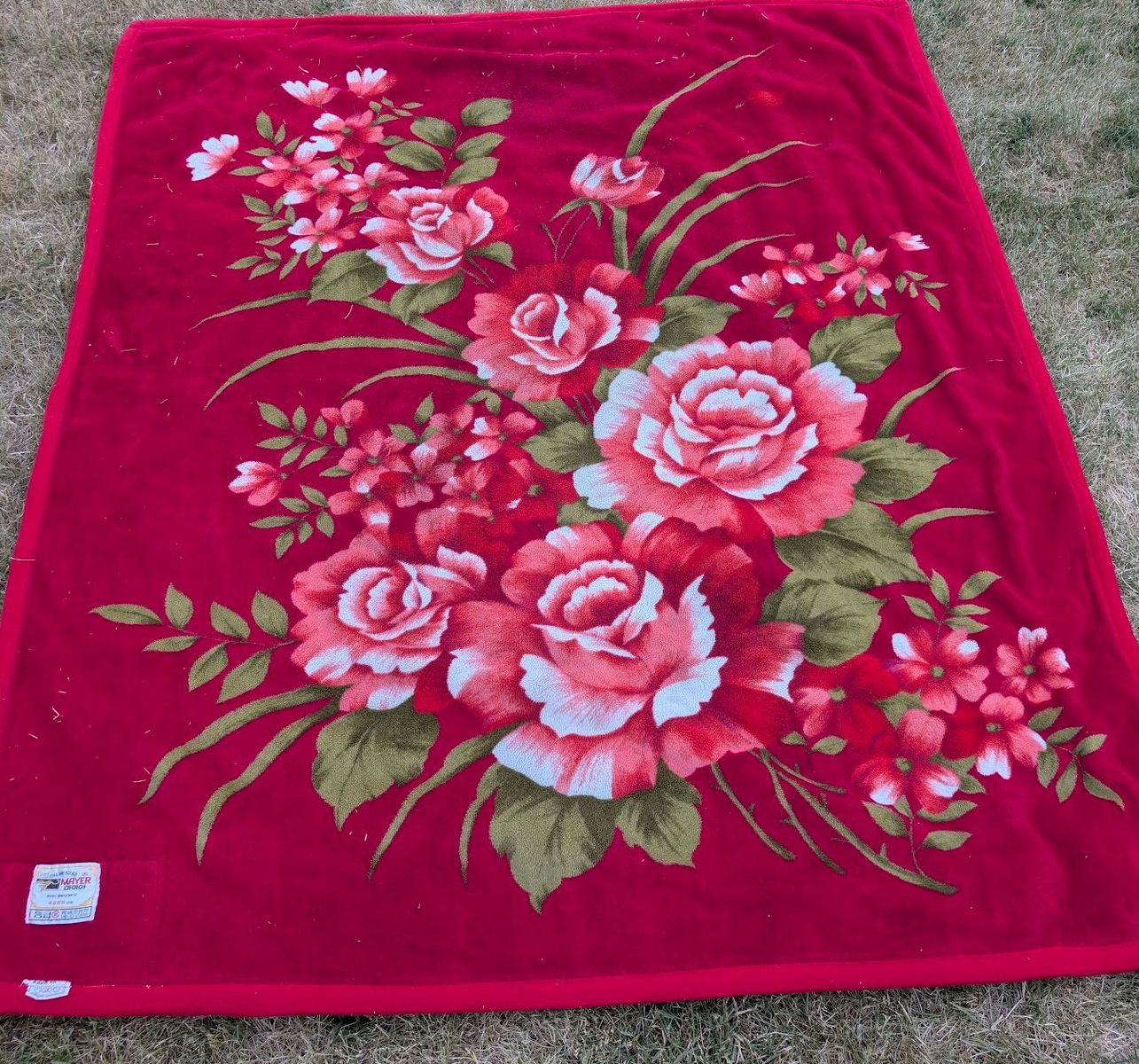 RED Mink Minky Blanket from South Korea - HEAVY! 6' x 7'