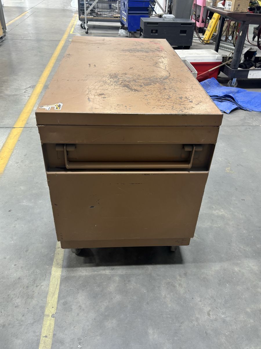 Main image 4
