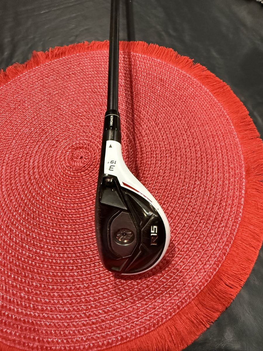TaylorMade R15 #3 Rescue Hybrid 19° Fujikura Speeder 77 Evolution Stiff Shaft with Headcover