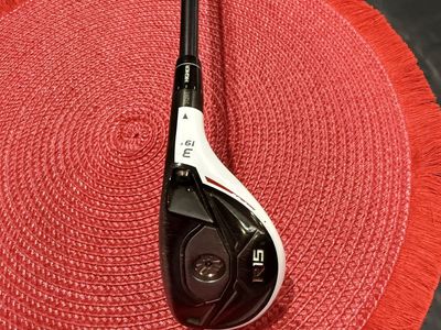 TaylorMade R15 #3 Rescue Hybrid 19° Fujikura Speeder 77 Evolution Stiff Shaft with Headcover