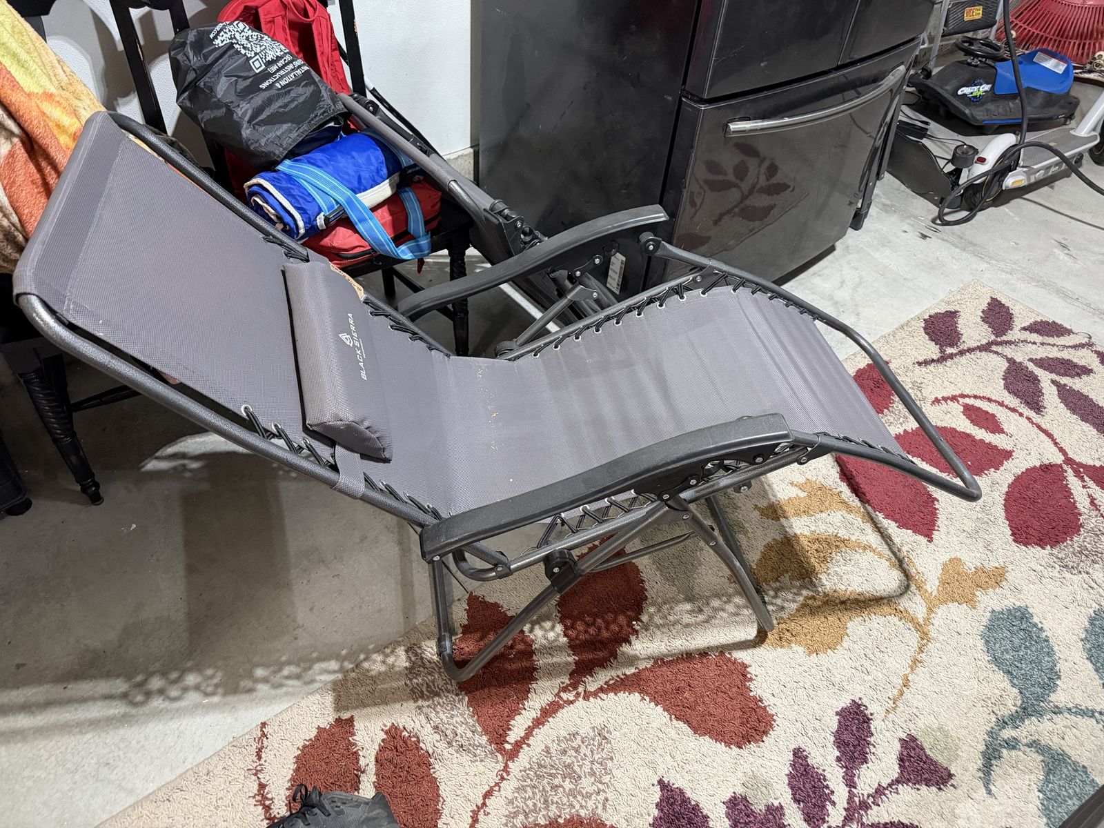 Black Sierra Everyday Zero Gravity Chair - Gray, Heavy Duty Steel Frame, 250lb Capacity