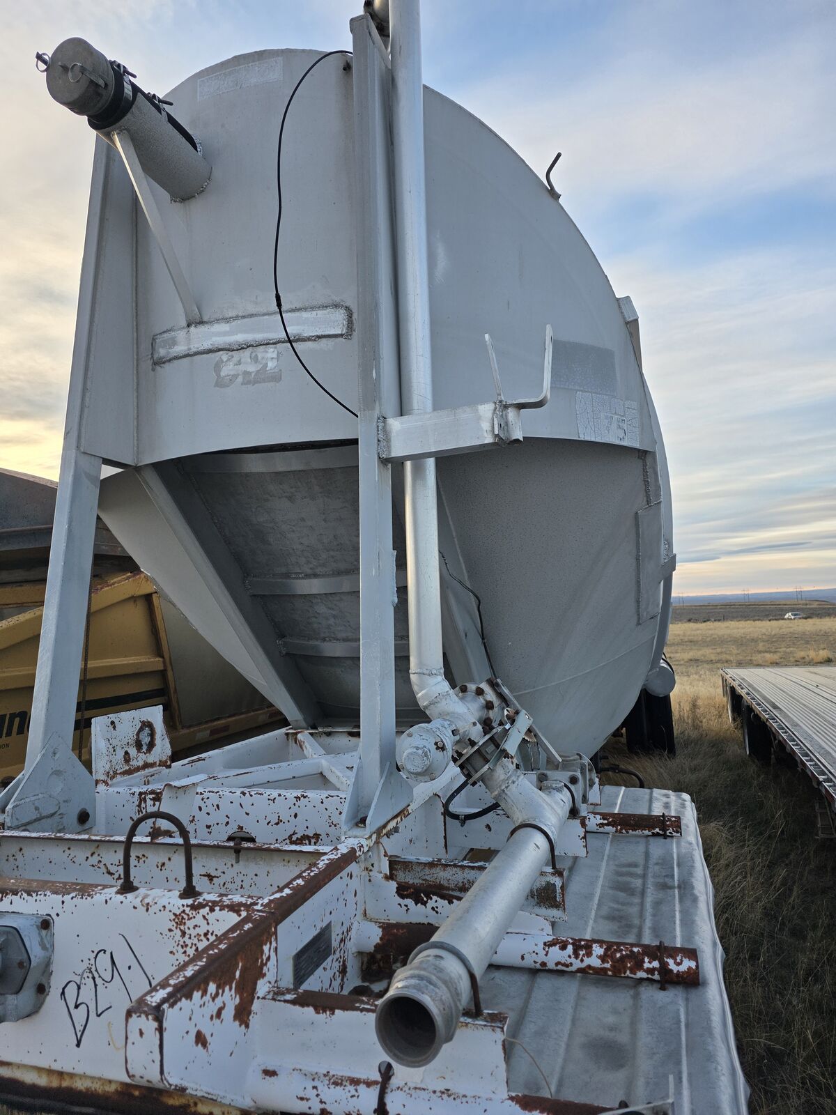 Fruehauf Bulk Trailer- Conversion Trailer