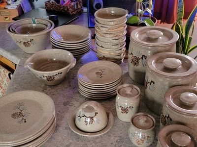 Old Time Pottery dinner/kitchenware set