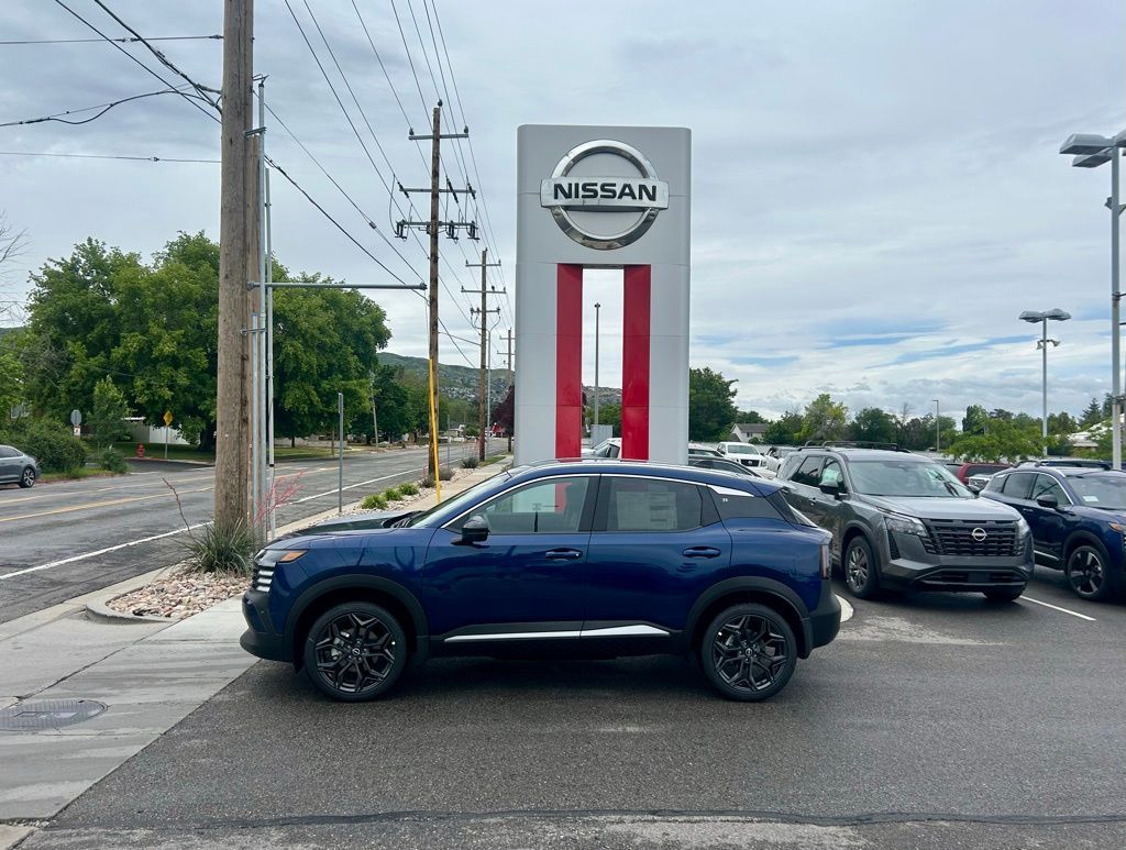 2026 Nissan Kicks SR