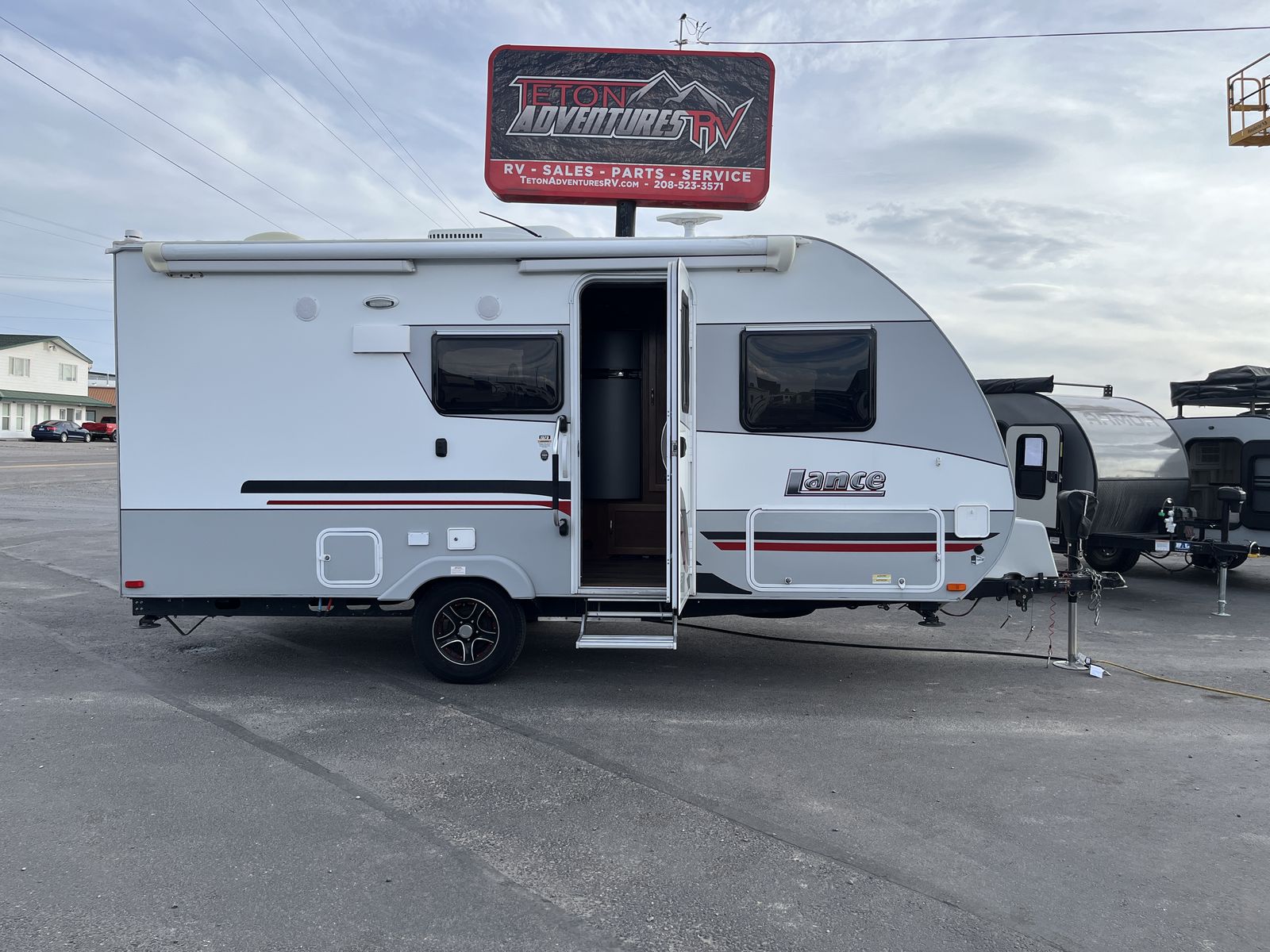 2019 LANCE 1575 TRAVEL TRAILER