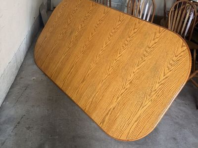 Oak Finish Oval Dining Table with Pedestal Base & Chairs - Used
