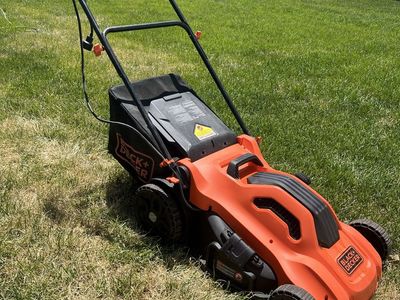 BLACK+DECKER Electric Mower Push Lawn Mower Corded 10-Amp 15-inch Deck