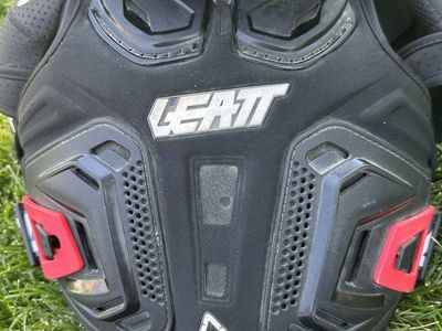 Youth Leatt Fusion 2 Chest Protector