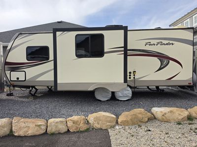 *** Cruiser Fun Finder Xtreme Lite Bunkhouse ***